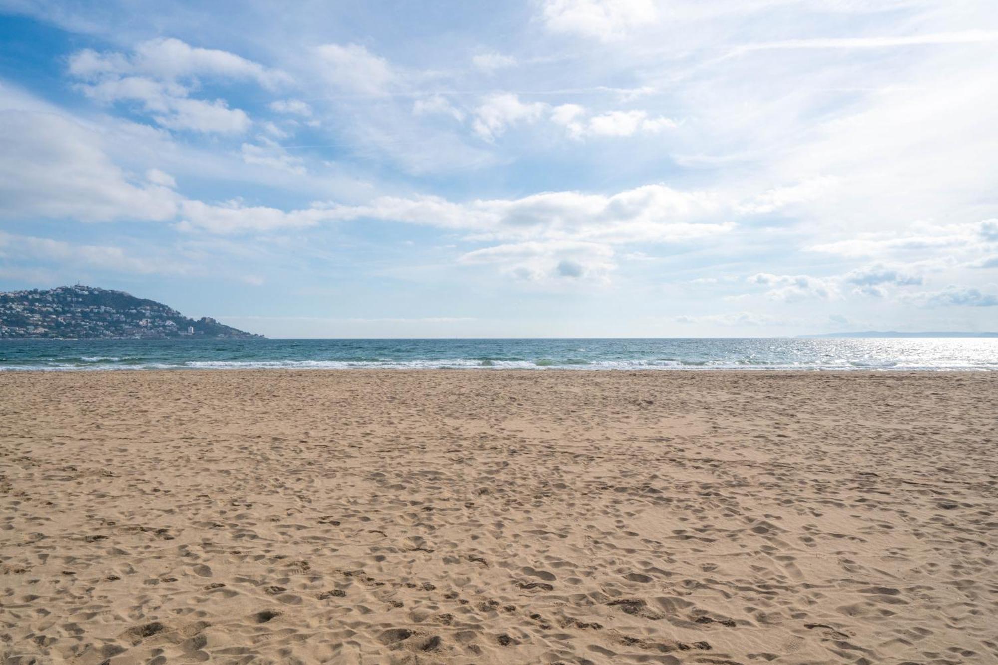 Welhomy Magnifique Appartement Santa Margarida Roses Estany Buitenkant foto